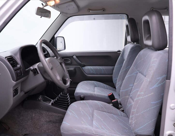 Suzuki Jimny SUV 1,3 l 62 kw