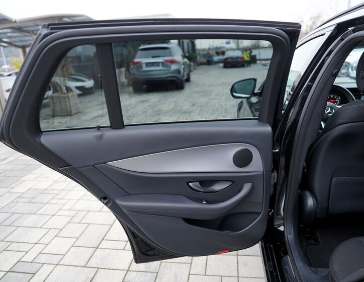 Mercedes-Benz Třídy E Kombi 2,0 l 143 kw