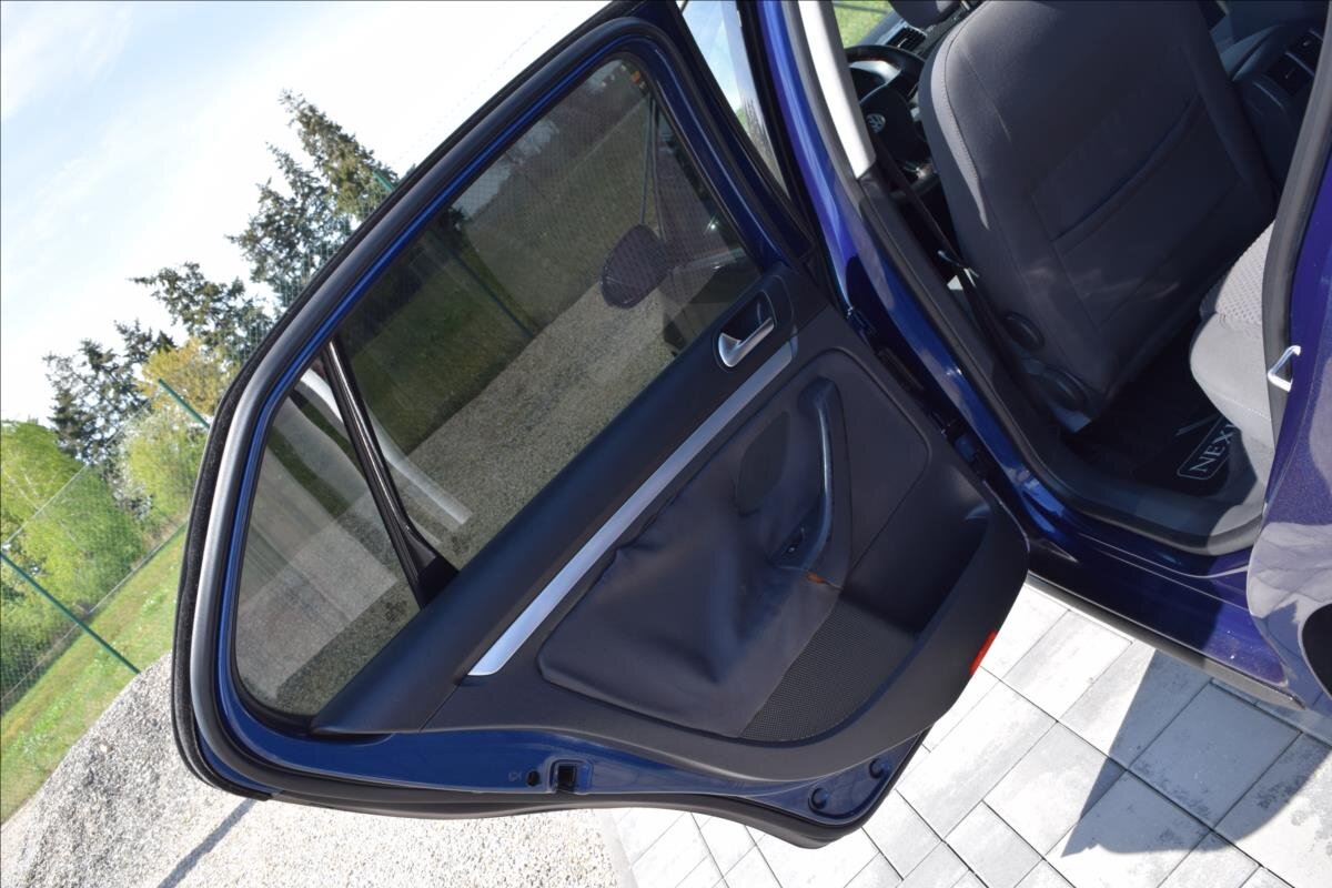 Volkswagen Jetta Sedan / Limuzína 1,9 l 77 kw