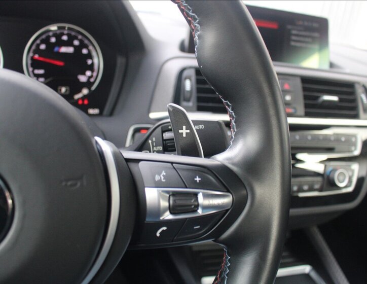 BMW M2 Kupé 3,0 l 302 kw