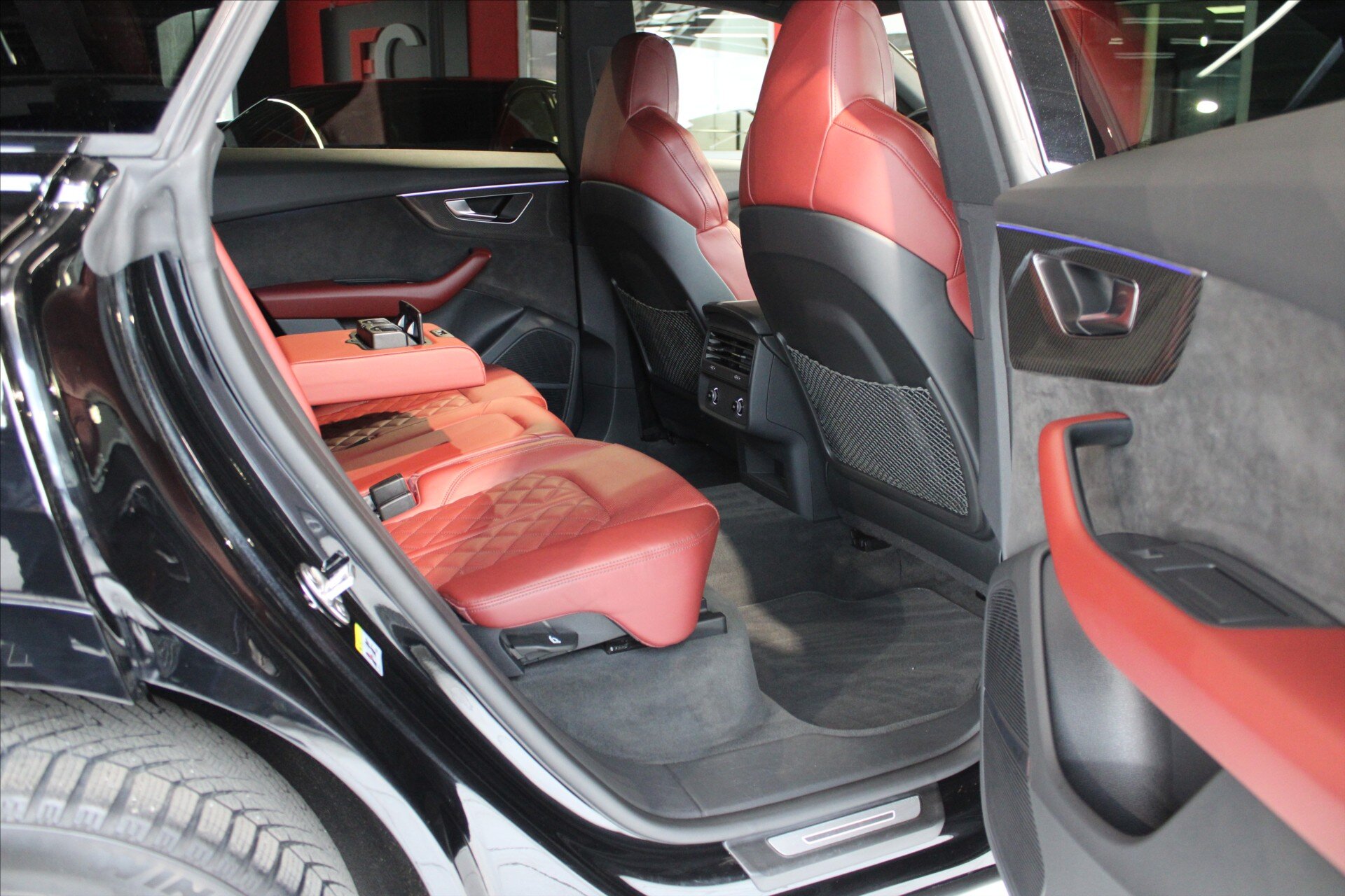 Audi SQ8 SUV / Terénní 4,0 l 320 kw