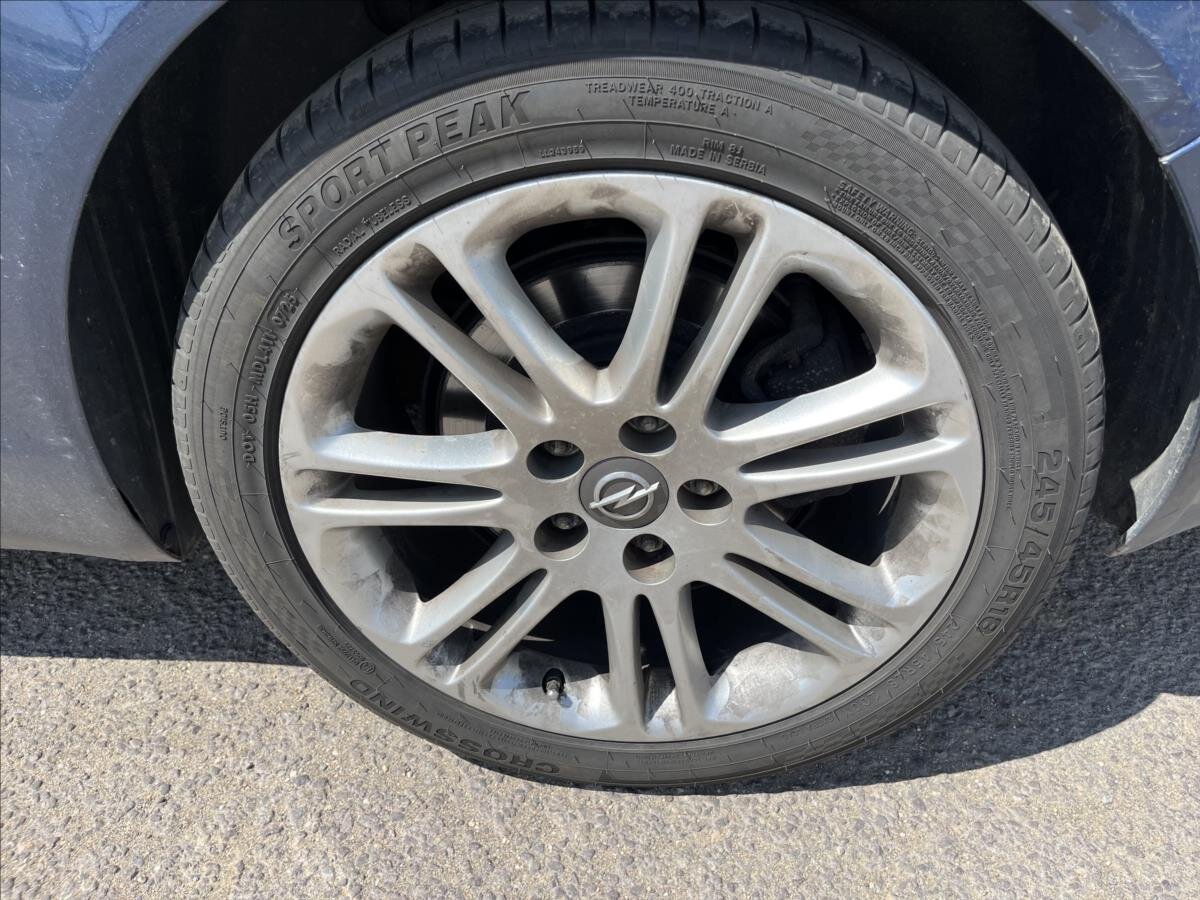 Opel Insignia Kombi 2,0 l 118 kw