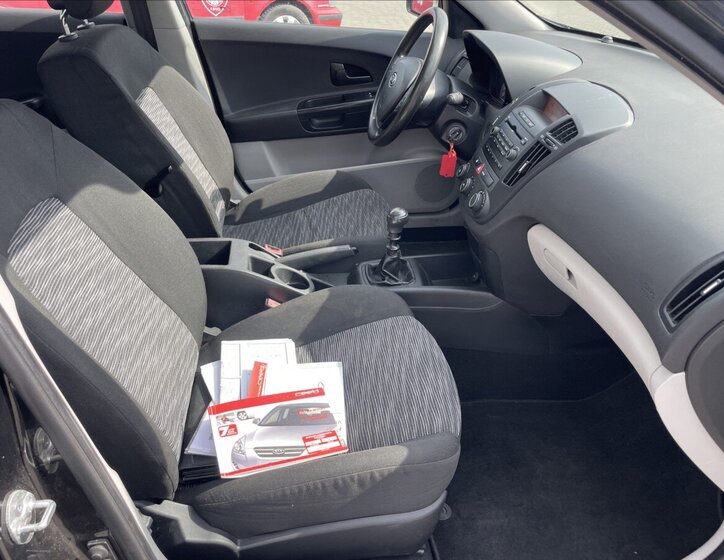 KIA Ceed Hatchback 1,4 l 80 kw