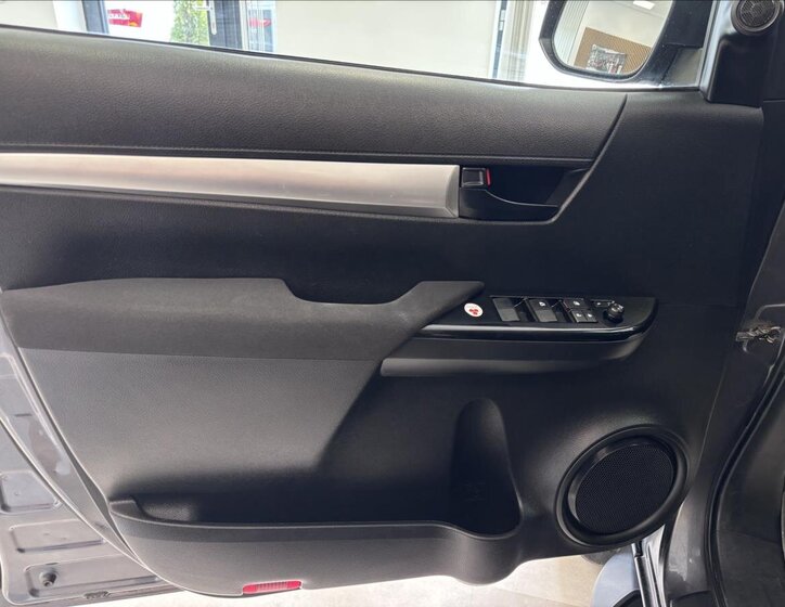 Toyota Hilux Pick-up 2,4 l 110 kw