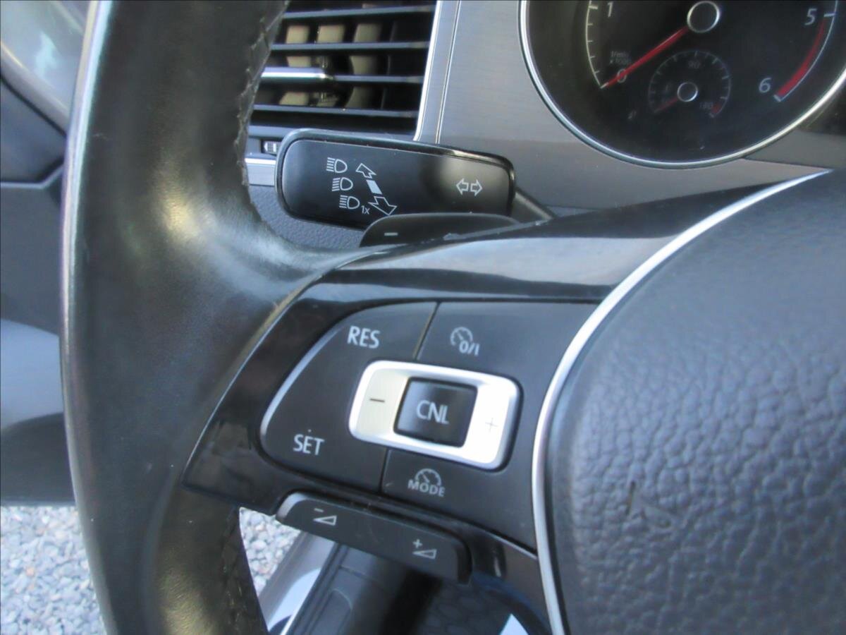 Volkswagen Golf Sportsvan Hatchback 1,6 l 81 kw