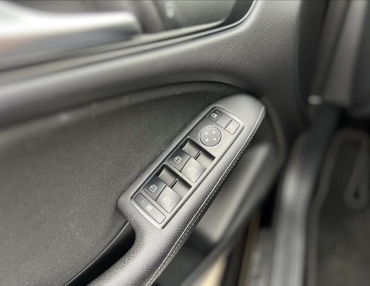 Mercedes-Benz Třídy B 38