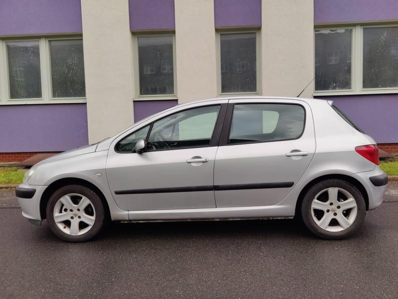 Peugeot 307