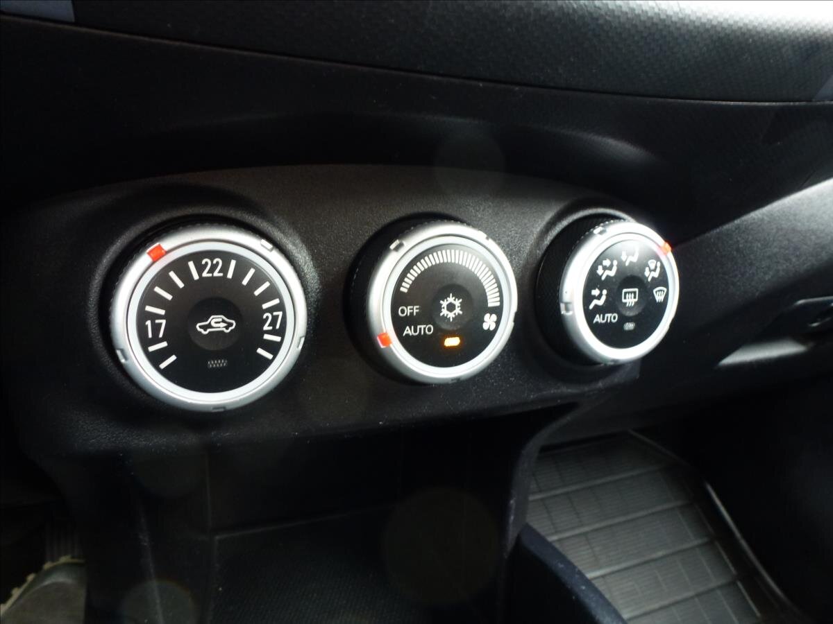 Citroën C-Crosser SUV / Terénní 2,2 l 115 kw