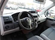 Volkswagen Transporter 9