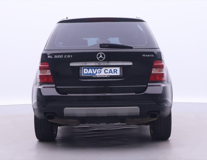 Mercedes-Benz Třídy M SUV / Terénní 3,2 l 165 kw