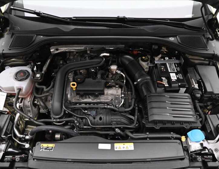 Volkswagen Golf Hatchback 999,0 81 kw