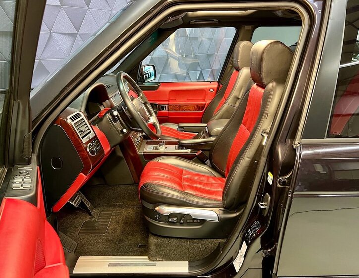 Land Rover Range Rover SUV / Terénní 4,4 l 230 kw