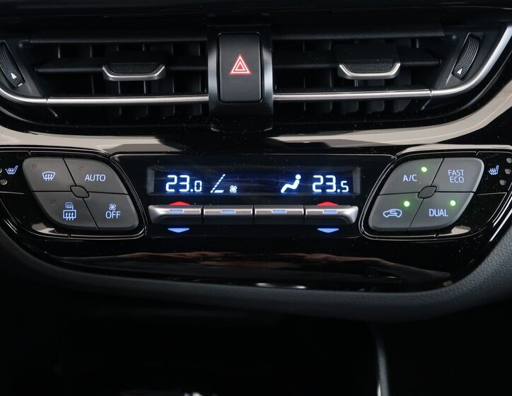 Toyota C-HR Hatchback 1,8 l 72 kw