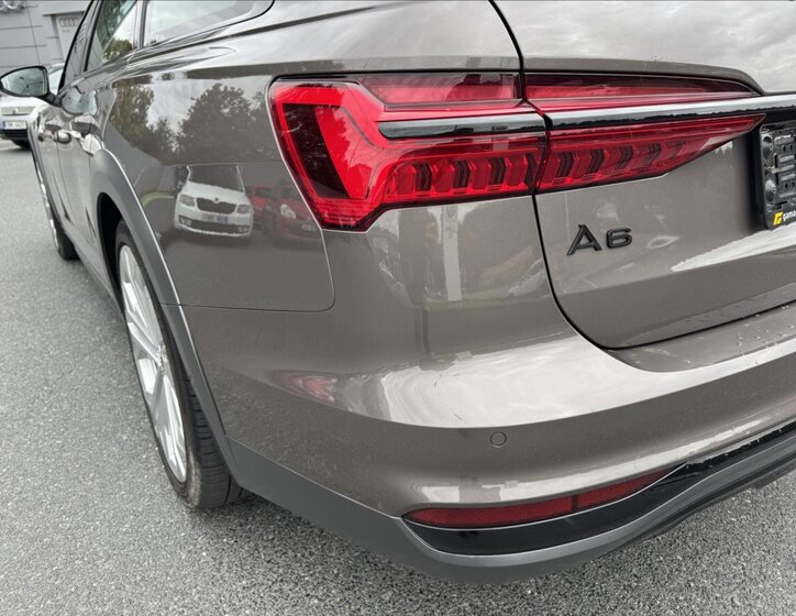 Audi A6 Allroad Kombi 3,0 l 210 kw
