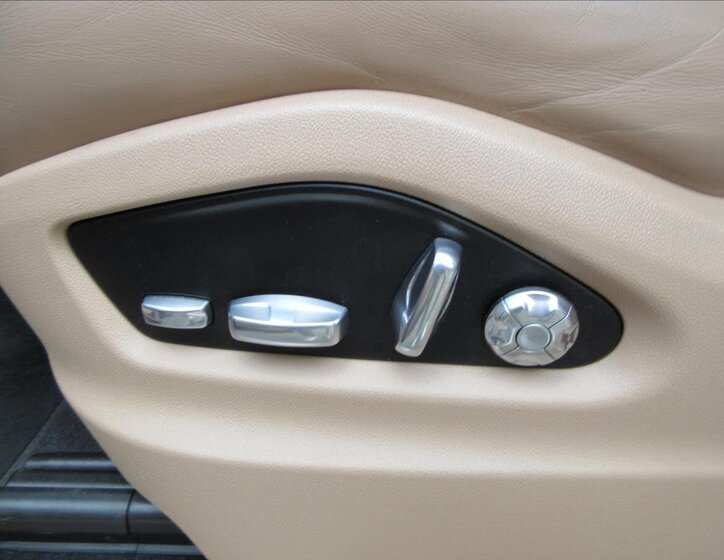 Porsche Cayenne Kombi 2,9 l 324 kw