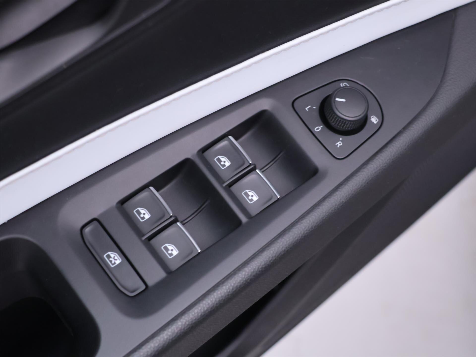 Seat Leon Hatchback 2,0 l 245 kw