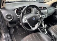 Lancia Delta Hatchback 2,0 l 121 kw