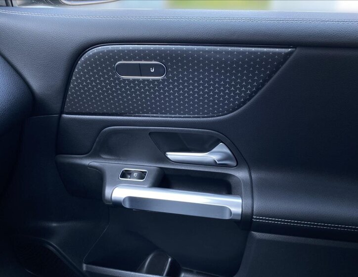 Mercedes-Benz GLB SUV / Terénní 2,0 l 110 kw