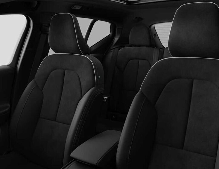 Volvo XC40 SUV / Terénní 2,0 l 145 kw