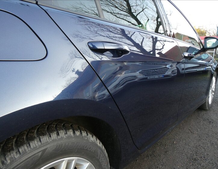 Volkswagen Golf Kombi 1,6 l 81 kw