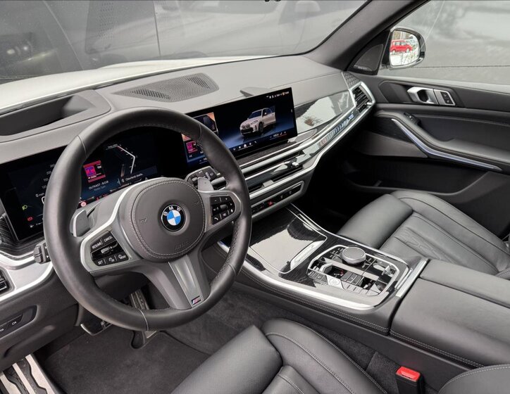 BMW X5 SUV 3,0 l 210 kw