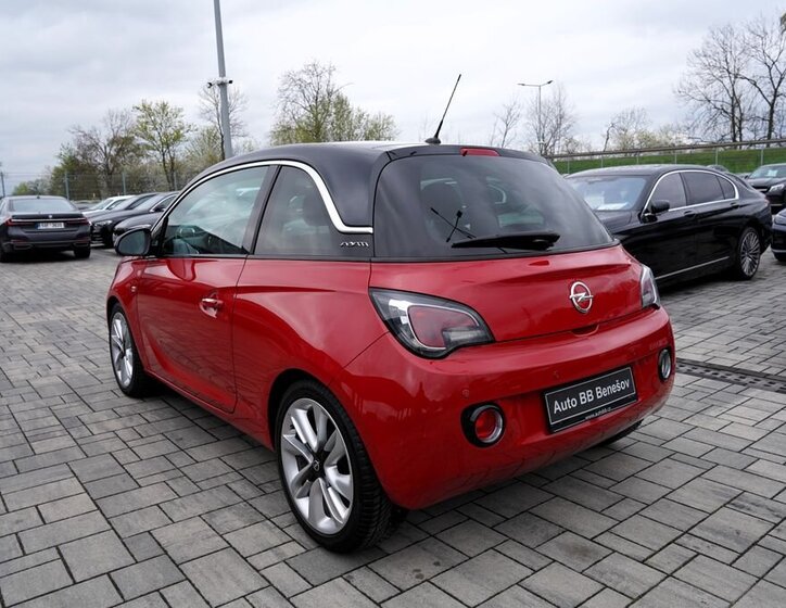 Opel Adam Hatchback 1,4 l 64 kw