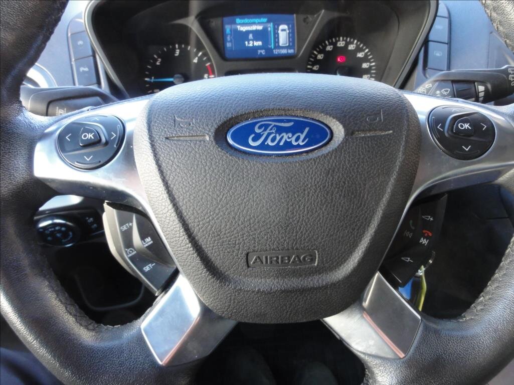 Ford Tourneo Custom Kombi 2,2 l 114 kw