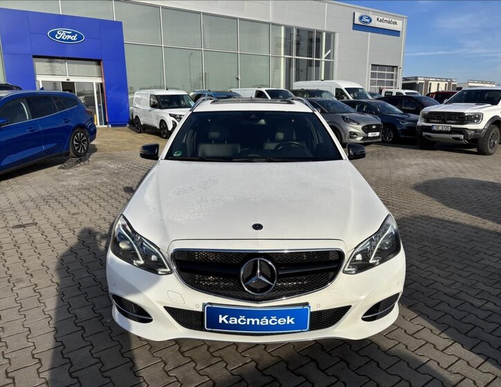 Mercedes-Benz Třídy E Kombi 2,1 l 125 kw