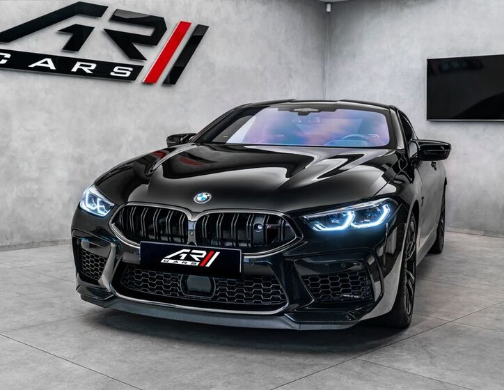 BMW M8 Kupé 4,4 l 460 kw