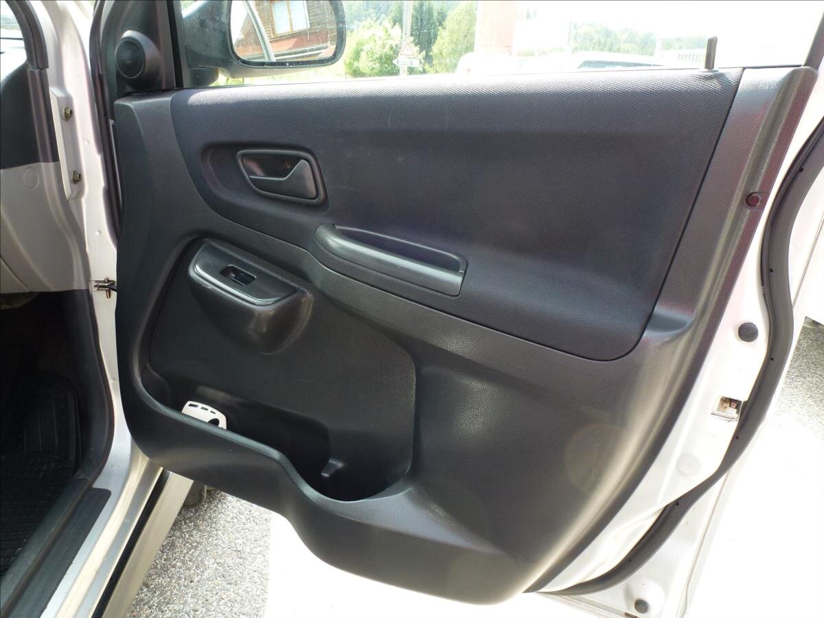 Suzuki Ignis Kombi 1,5 l 73 kw