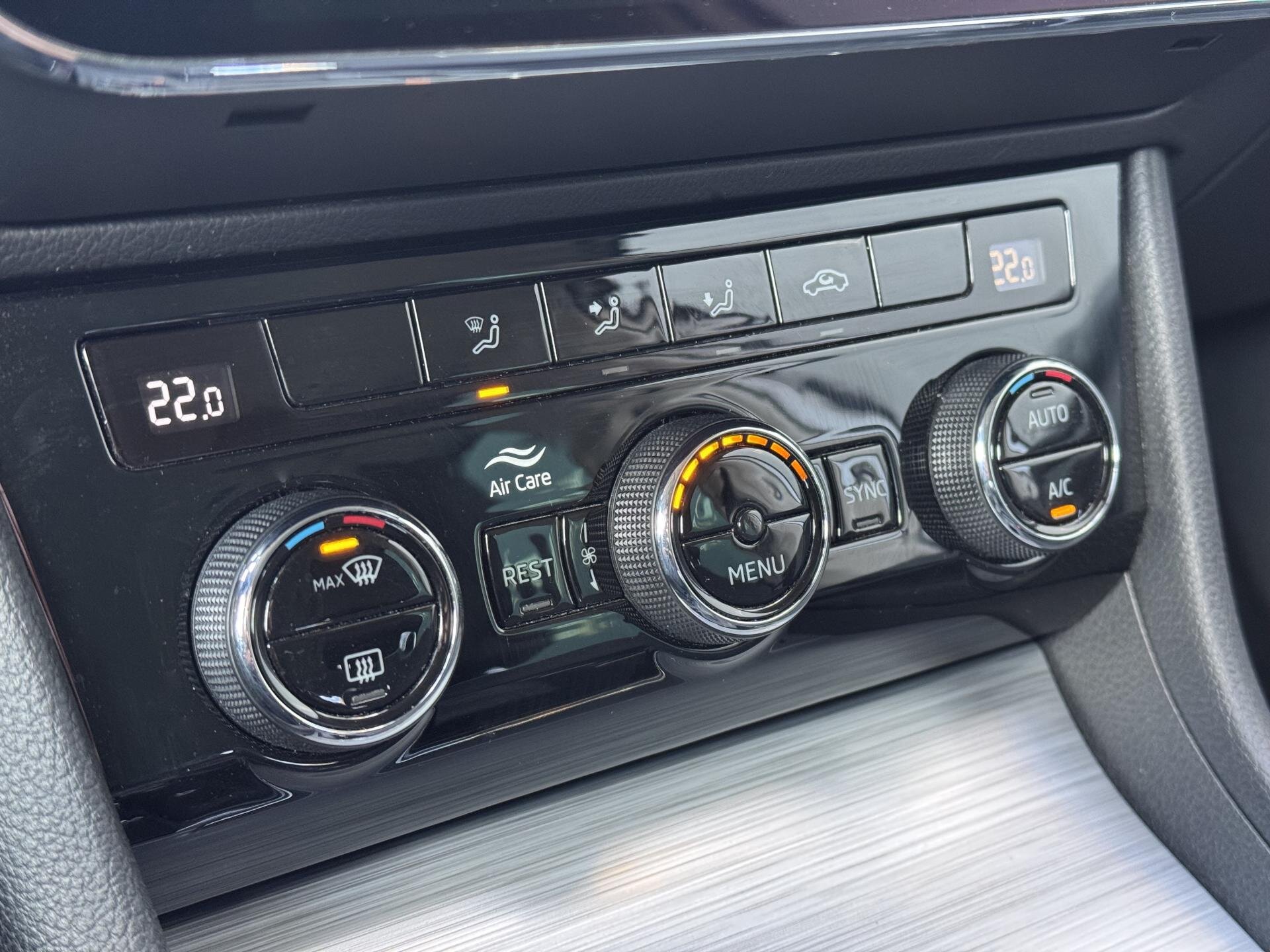 Škoda Superb Kombi 2,0 l 110 kw