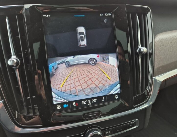 Volvo V90 Kombi 2,0 l 145 kw