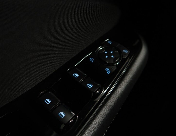 Ford S-MAX MPV 2,0 l 140 kw