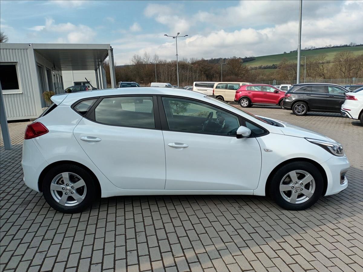 KIA Ceed Hatchback 1,4 l 73 kw