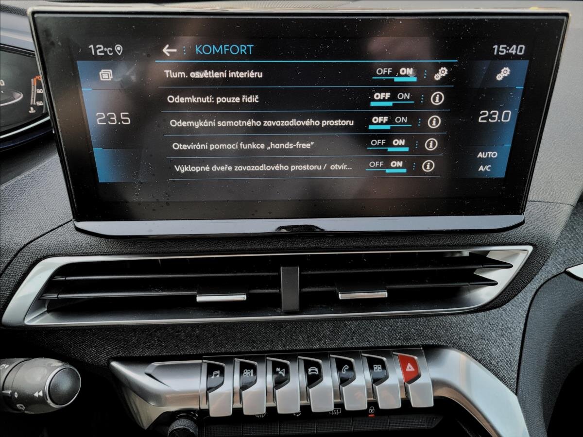 Peugeot 5008 SUV / Terénní 1,5 l 96 kw