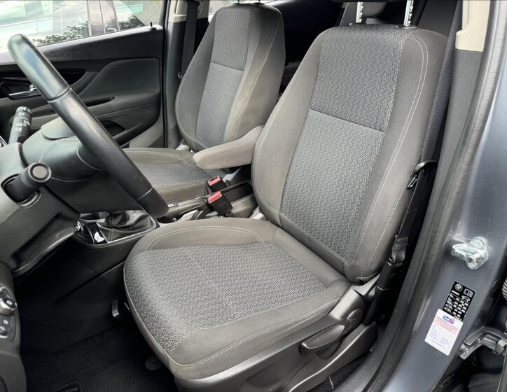 Opel Mokka SUV / Terénní 1,6 l 81 kw