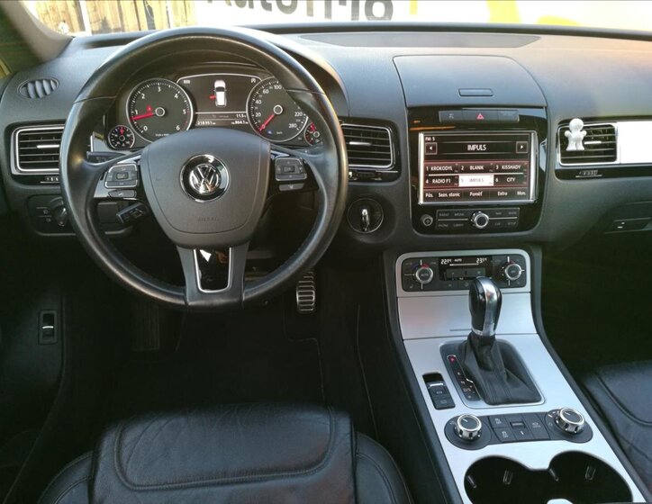 Volkswagen Touareg 5