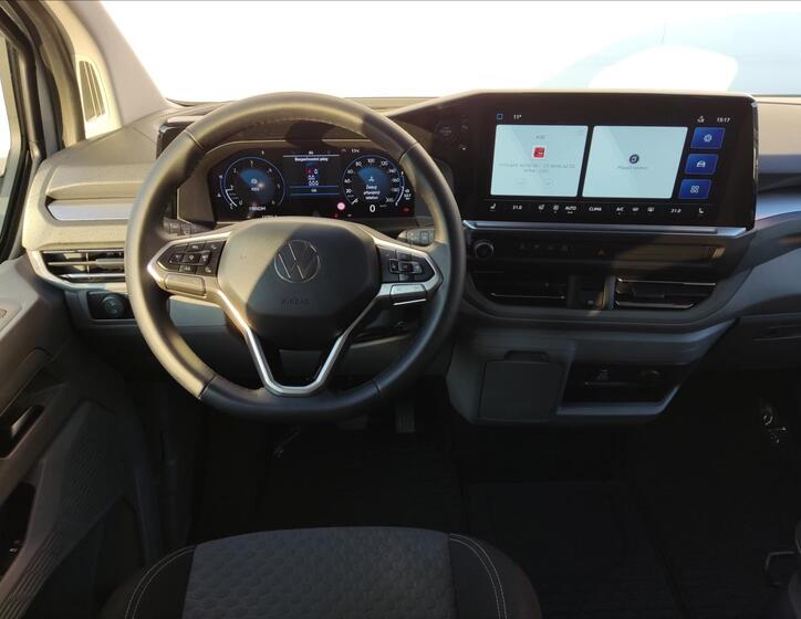 Volkswagen Caravelle 8