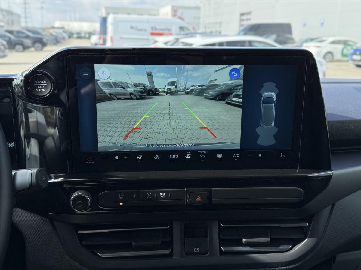 Ford Tourneo Custom MPV 2,0 l 125 kw