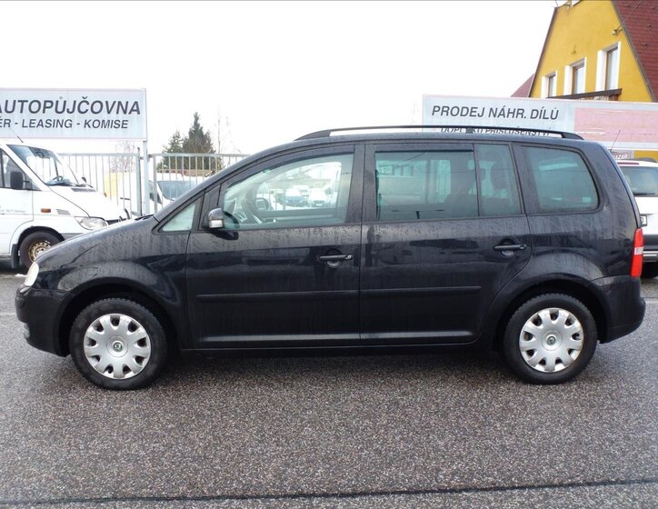 Volkswagen Touran Kombi 2,0 l 100 kw