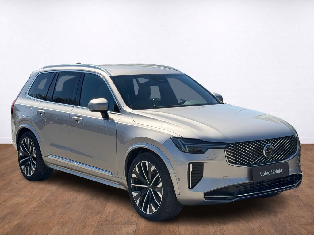 Volvo XC90 SUV / Terénní 2,0 l 335 kw