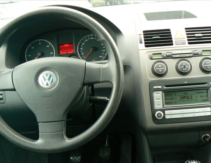 Volkswagen Touran MPV 1,9 l 77 kw