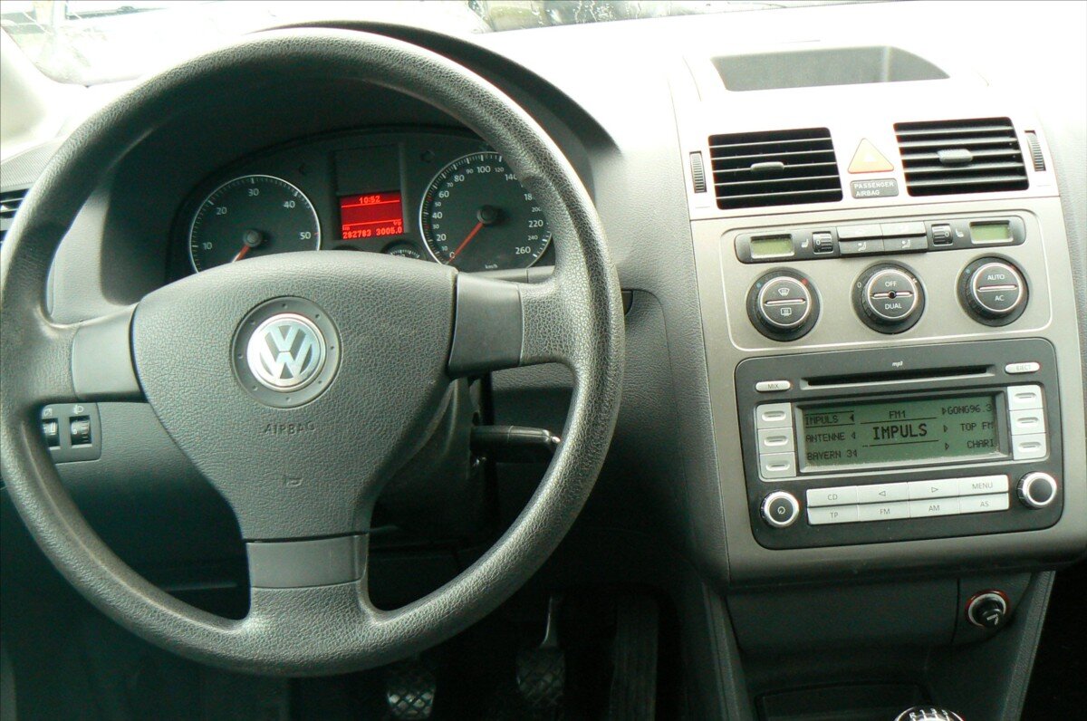 Volkswagen Touran MPV 1,9 l 77 kw