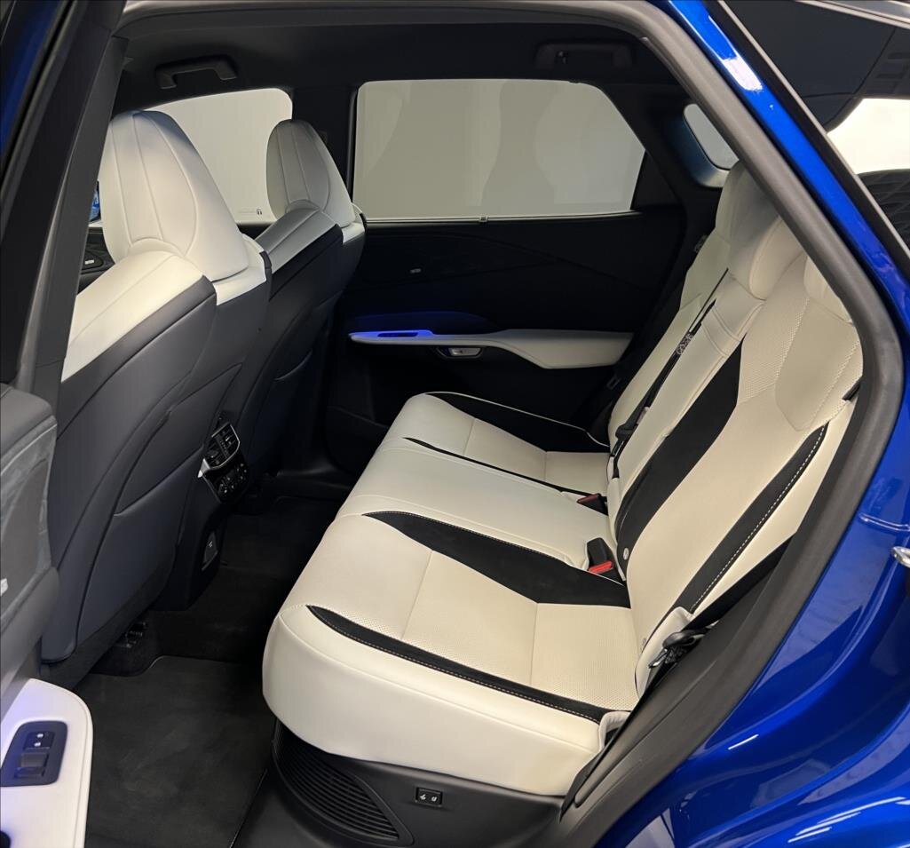 Lexus RX 500h SUV 2,4 l 273 kw