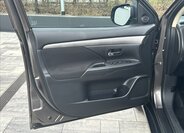 Mitsubishi Outlander SUV / Terénní 2,3 l 110 kw