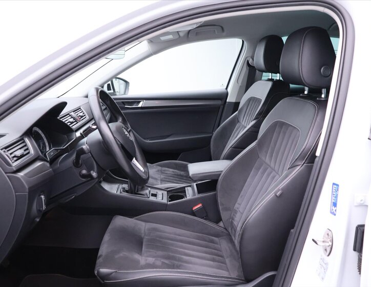 Škoda Superb Liftback 2,0 l 110 kw