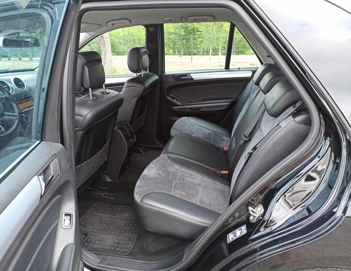 Mercedes-Benz Třídy M 11