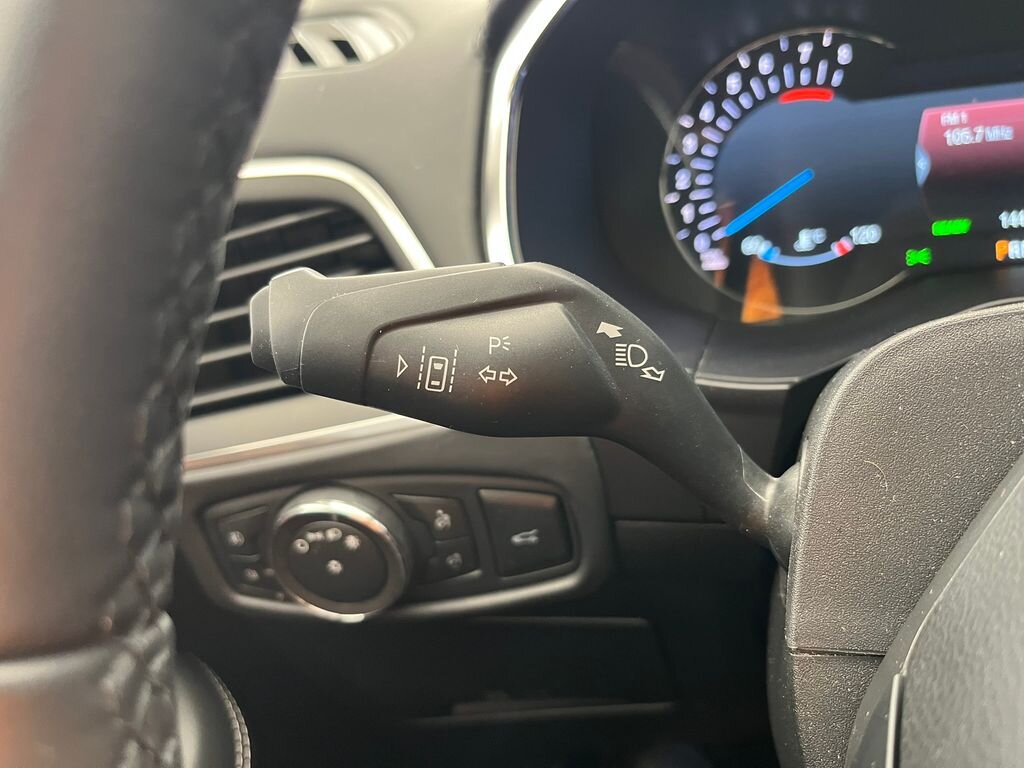 Ford S-MAX MPV 2,5 l 140 kw