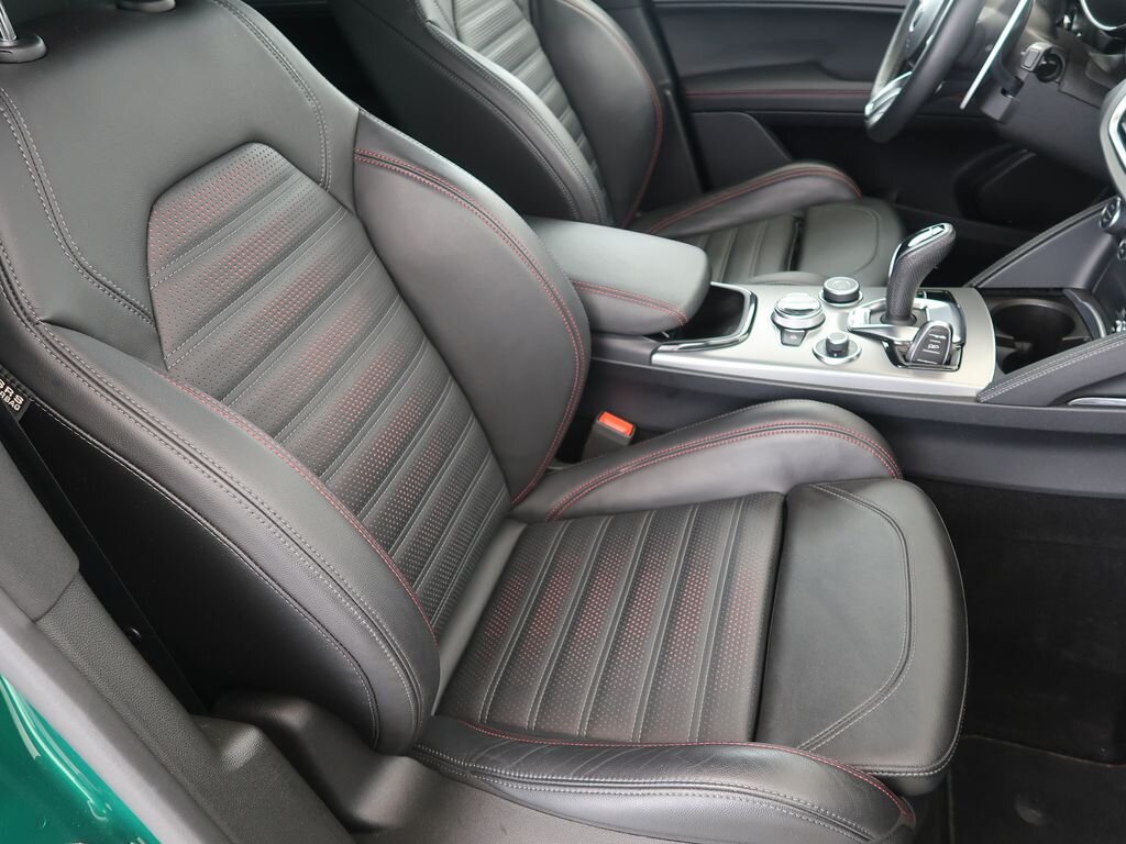 Alfa Romeo Stelvio SUV / Terénní 2,0 l 206 kw