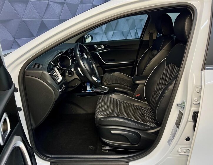 KIA Ceed Hatchback 1,6 l 100 kw